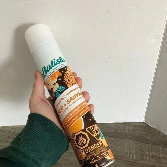 Batiste Wild  Dry Shampoo - Picture 5 of 5